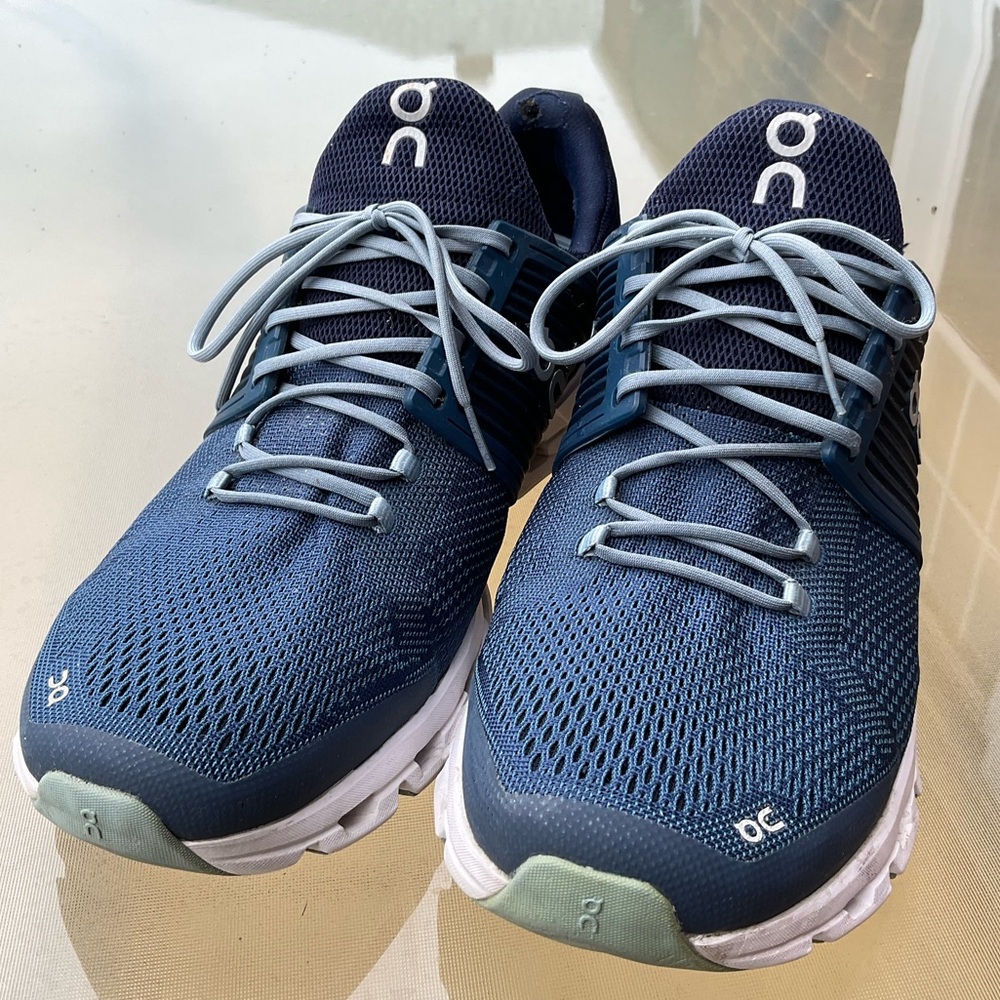 On Cloud Cloudswift 3 Running Shoes. Blue. In Good Used Condition. Men’s 12.5.